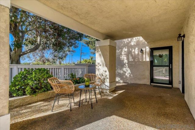 3504 Woodland Way, Carlsbad, CA 92008