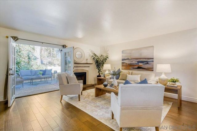 3504 Woodland Way, Carlsbad, CA 92008