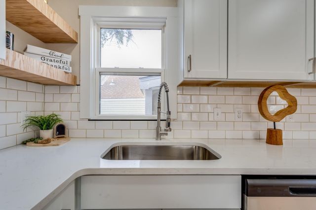 1259 N Terrace Dr, Wichita, KS 67208