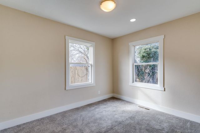 1259 N Terrace Dr, Wichita, KS 67208