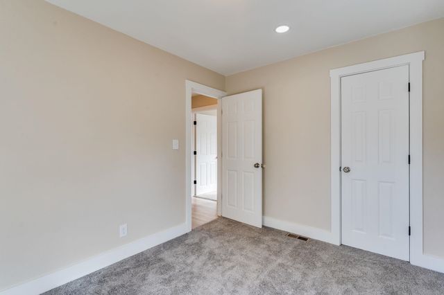 1259 N Terrace Dr, Wichita, KS 67208