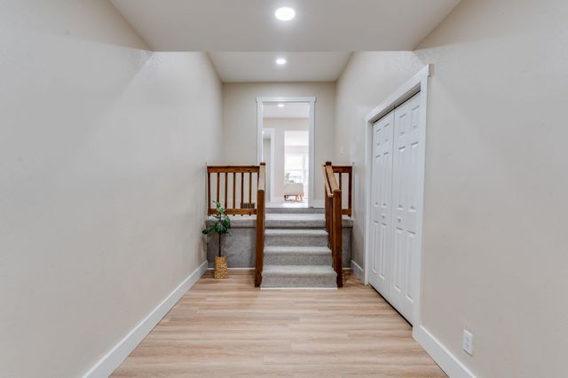 1259 N Terrace Dr, Wichita, KS 67208