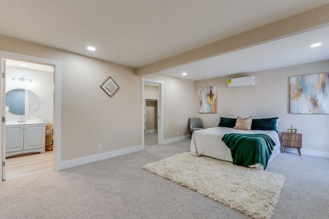 1259 N Terrace Dr, Wichita, KS 67208