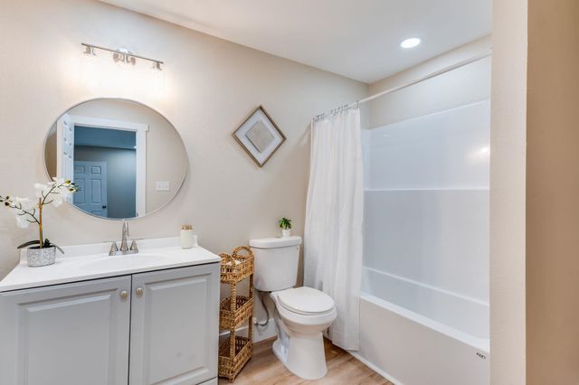 1259 N Terrace Dr, Wichita, KS 67208