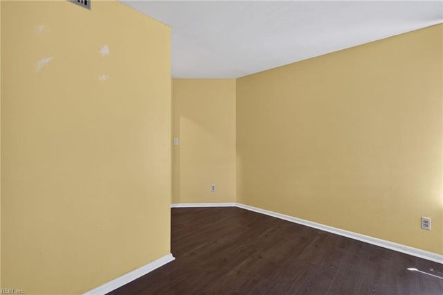 4996 Rugby RD, Virginia Beach, VA 23464