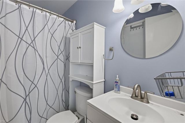4996 Rugby RD, Virginia Beach, VA 23464