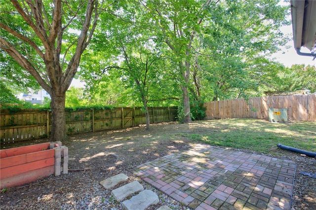 4996 Rugby RD, Virginia Beach, VA 23464