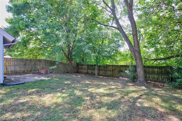 4996 Rugby RD, Virginia Beach, VA 23464