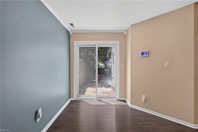 4996 Rugby RD, Virginia Beach, VA 23464