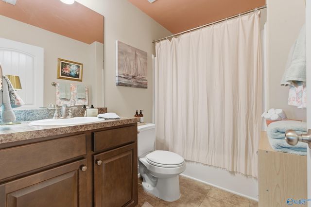 122 Coach Glen Drive, Owens Cross Roads, AL 35763