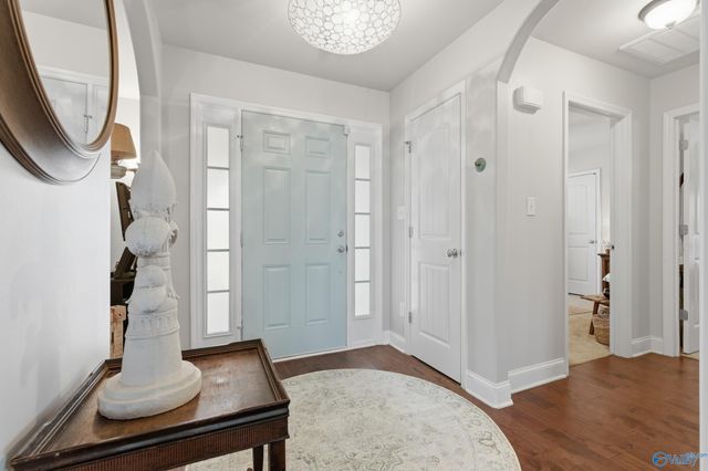 122 Coach Glen Drive, Owens Cross Roads, AL 35763