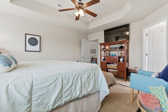 122 Coach Glen Drive, Owens Cross Roads, AL 35763