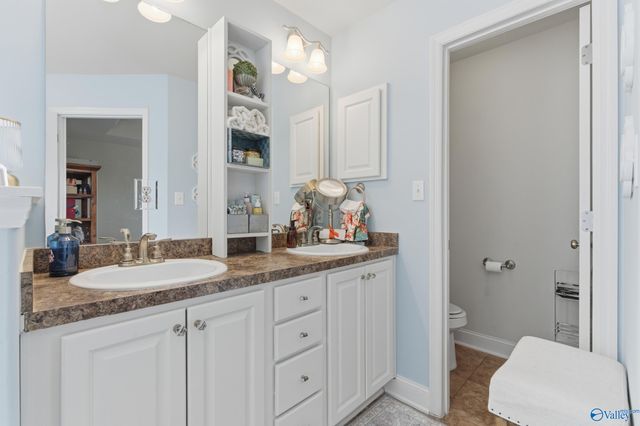 122 Coach Glen Drive, Owens Cross Roads, AL 35763