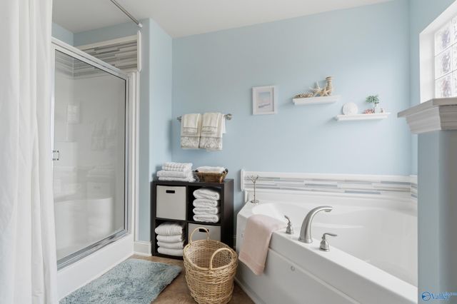 122 Coach Glen Drive, Owens Cross Roads, AL 35763