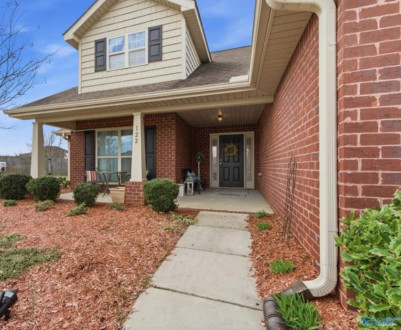 122 Coach Glen Drive, Owens Cross Roads, AL 35763