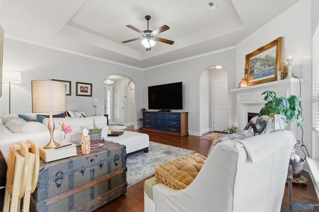 122 Coach Glen Drive, Owens Cross Roads, AL 35763