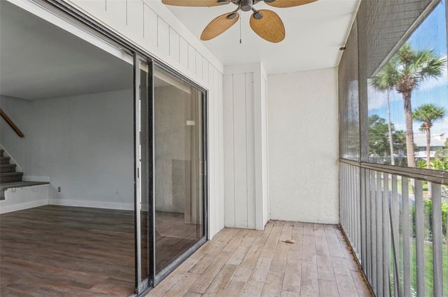 275 CAPRI CIRCLE N 105, Treasure Island, FL 33706