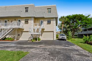 275 CAPRI CIRCLE N 105, Treasure Island, FL 33706