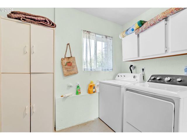 12325 Ne OREGON St, Portland, OR 97230