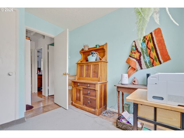 12325 Ne OREGON St, Portland, OR 97230
