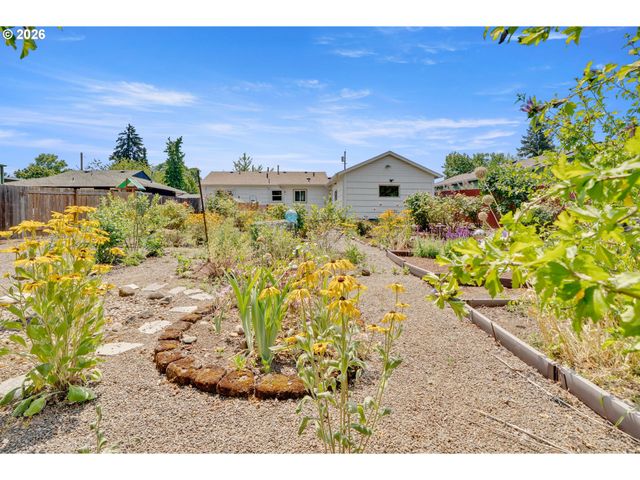 12325 Ne OREGON St, Portland, OR 97230