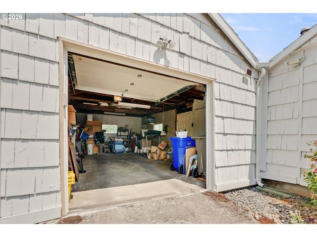 12325 Ne OREGON St, Portland, OR 97230