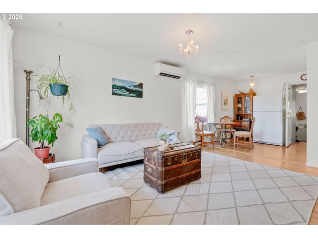 12325 Ne OREGON St, Portland, OR 97230