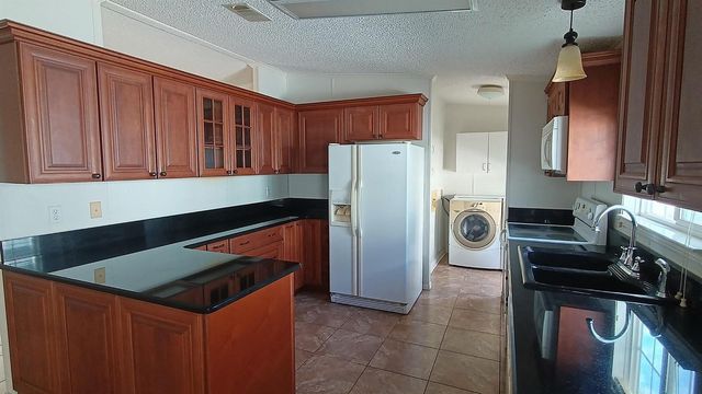 8204 South Street, Boca Raton, FL 33433
