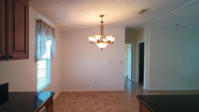 8204 South Street, Boca Raton, FL 33433