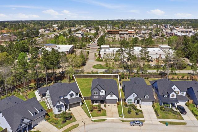 401 N Pilazzo Street, Montgomery, TX 77316