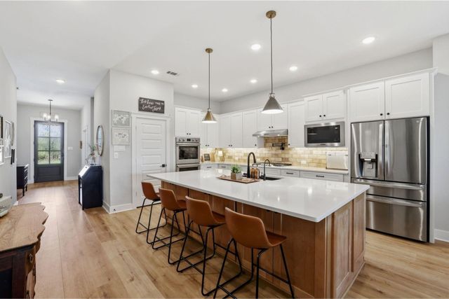 401 N Pilazzo Street, Montgomery, TX 77316