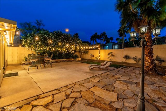 2457 Swan Lane, Las Vegas, NV 89121