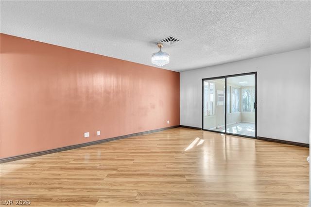 2457 Swan Lane, Las Vegas, NV 89121