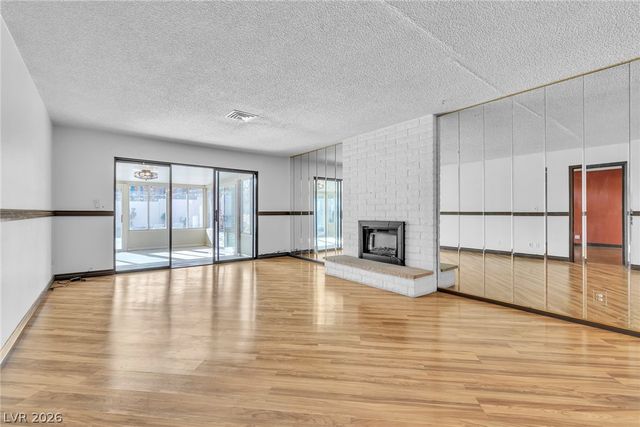 2457 Swan Lane, Las Vegas, NV 89121