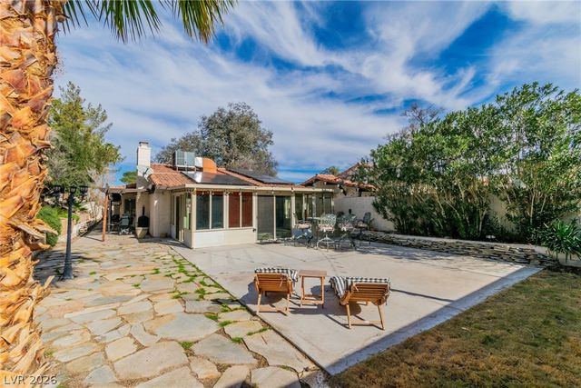 2457 Swan Lane, Las Vegas, NV 89121