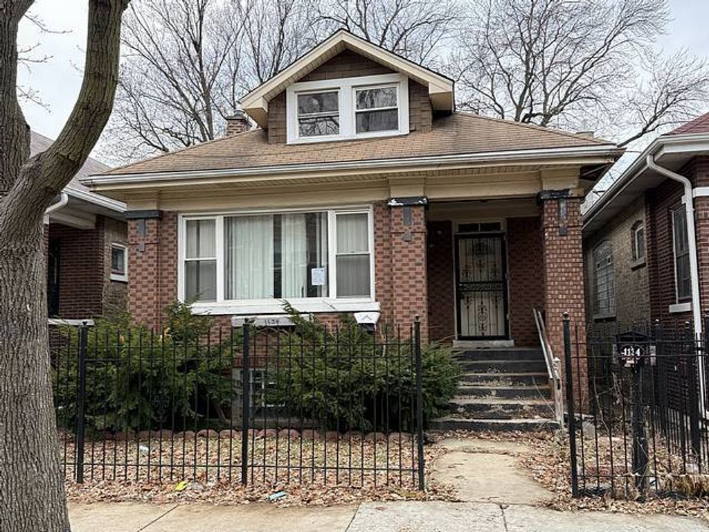 Image 1 of property listing at 1134 N LeClaire Avenue, Chicago, IL 60651