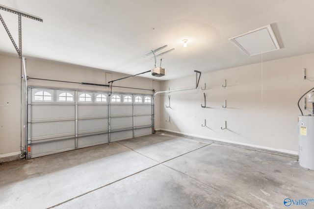 13767 Glendorch Lane, Athens, AL 35613