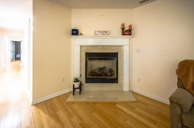 25 Morningside Dr, Haverhill, MA 01832