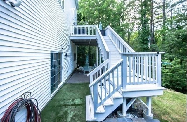 25 Morningside Dr, Haverhill, MA 01832