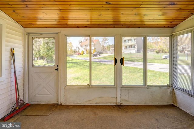 5630 OAKLAND RD, Baltimore, MD 21227