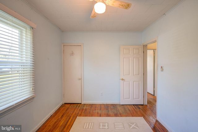 5630 OAKLAND RD, Baltimore, MD 21227