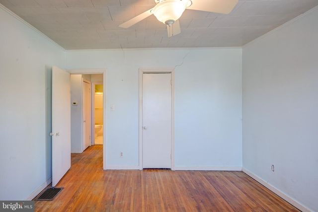 5630 OAKLAND RD, Baltimore, MD 21227