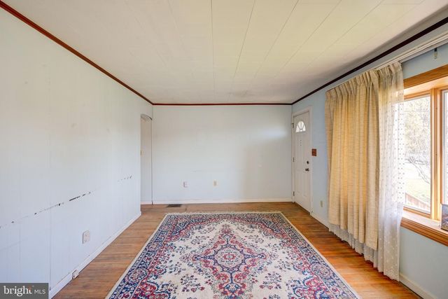 5630 OAKLAND RD, Baltimore, MD 21227