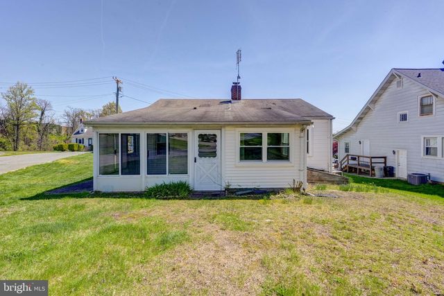 5630 OAKLAND RD, Baltimore, MD 21227