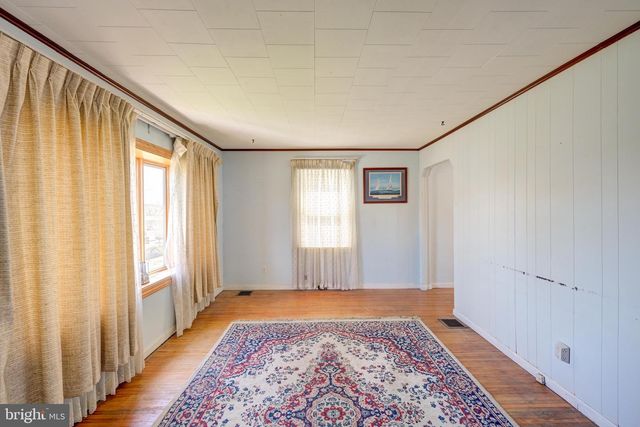 5630 OAKLAND RD, Baltimore, MD 21227