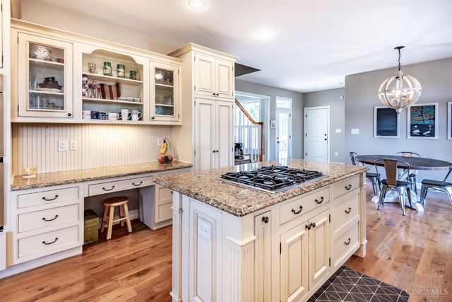 27 Hickory Meadows Lane, Turtle Creek Twp, OH 45036