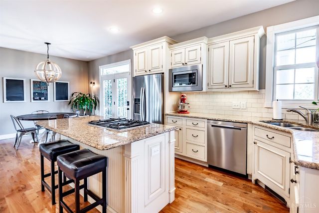 27 Hickory Meadows Lane, Turtle Creek Twp, OH 45036