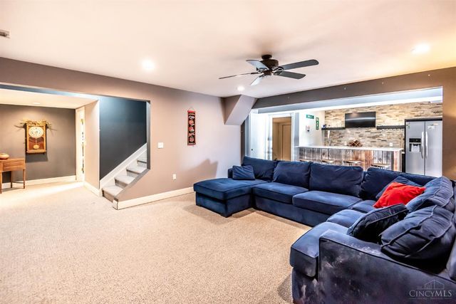 27 Hickory Meadows Lane, Turtle Creek Twp, OH 45036