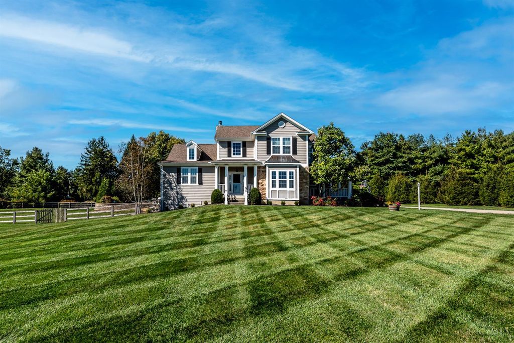 27 Hickory Meadows Lane, Turtle Creek Twp, OH 45036