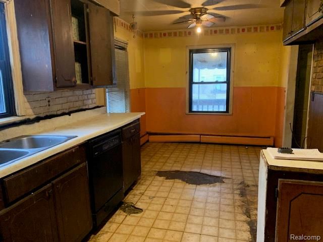 35321 Hazelwood Street, Westland, MI 48186